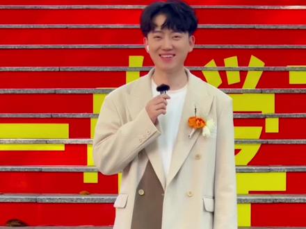如今母校焕然一新!你又有多久没有回中学母校了?
#百年校庆 #艺术展演 #青春校园
