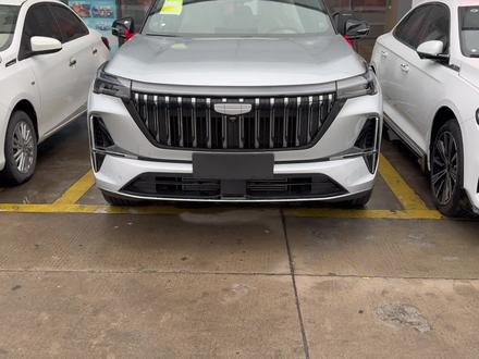 恭喜🎉🎊河北粉丝到店提车第四代博越L锦绣版
锦绣版与山河版有哪些配置差异化,各自的落地价格是多少#吉利汽车 #博越L #补贴#dou是好车 #汽车