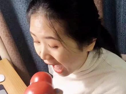 徒弟就知道吃,让她做炫酷动物海报都不会 #ps #ps技能