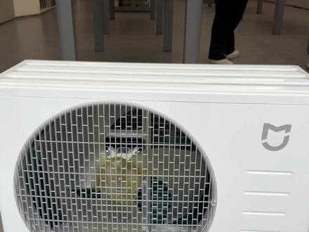 这次我们邀请了白银售后工程师拆解一台小米巨省电 pro 柔风款空调外机,一起了解下强悍的配置到底用料如何吧#小米#空调