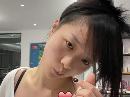 左眼是为了忘记你,右眼是为了记住你#社恐 #甜妹 #我的发