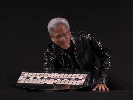 5090售价1.47万元,5070性能堪比4090!!! #5090 显卡发布#英伟达 发布会#50系显卡 亮相#黄仁勋 演讲#芯片 售价公布