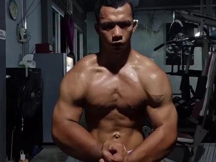 顶级天赋,双手怪臂,大力水手