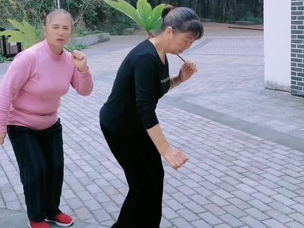 今日新闻联播7:00到7:30主要内容 229346ba9736e8025176427b39460453~tplv-dy-resize-origshort-autoq-75:330.jpeg?x-expires=1986375600&x-signature=JVZ7XgefqHME3bjJC0JuSXabbcs%3D&from=3213915784&s=PackSourceEnum_AWEME_DETAIL&se=false&sc=cover&biz_tag=pcweb_cover&l=021671018302571fdbddc02010801244442112f4000002e4ff157