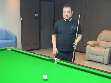 掌握加塞的原理,熟练掌握以后在实战中合理运用,能让你的球技大大提高!@大伟🌈台球人 #台球 #台球是一种生活