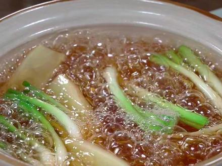 葱白和红糖一起煮,原来这么好,这个季节一定要多喝#红糖葱白姜汤 #抖音美食创作人 #天冷吃点啥 #天冷了秋冬热饮快安排上