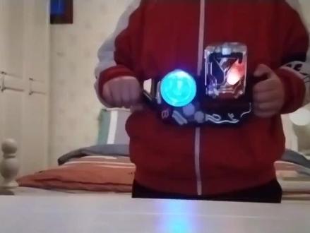 #假面骑士创骑 兔子坦克气泡罐