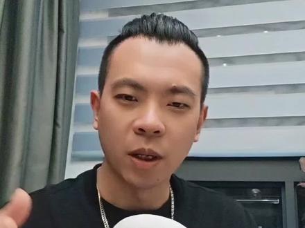 15万大6座SUV新卷王?华镜s,5米2的车都拉到15万了,今年的车市太热闹了#华境s #华为智驾 #15万预算买车该怎么选 #五菱汽车 #买车那点事儿