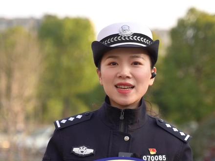 《安徽省电动自行车管理条例》系列解读(三):电动自行车载人#文明守法平安回家 #一盔一带dou知道 @公安部交通管理局 @安徽交警