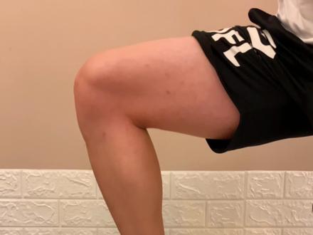 脚踝扭伤的急性期,或康复期结束后想试着上场比赛时,可这样进行加压防护#脚踝固定