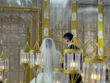 祝我们巧巧和王班长早生贵子呀~
庆幸自己有这门手艺为你们布置了一次有意义的婚房~
希望以后的日子喜乐平安呀✨
@淘气巧 @HE王威RO @一只阿呆~ #王威结婚