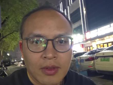 阿祖,你玩不过他们的收手吧。token国家队来了,兄弟们。不要想着自己做代理了,没有出路的。现在连你隔壁家的大妈都要开始卖token了,收手吧。#token #中国移动 #token代理 #codex #token中转