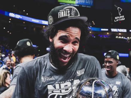 一股香味!落选秀300万!抢七尚帕尼20分#尚帕尼 #NBA马刺淘汰雷霆闯进总决赛 #马刺vs雷霆 #马刺队