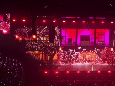 part 2 全记录(上)|徐良演唱会完整版·时间折叠特别场 各位夹子们快来复习了🤨
这波互动是不是太长了...有点好无聊😂
VCR
8.客官不可以,互动(6人)
9.考试什么的(改词版)
#徐良 #徐良深圳演唱会 #徐良演唱会 #时间折叠 #客官不可以