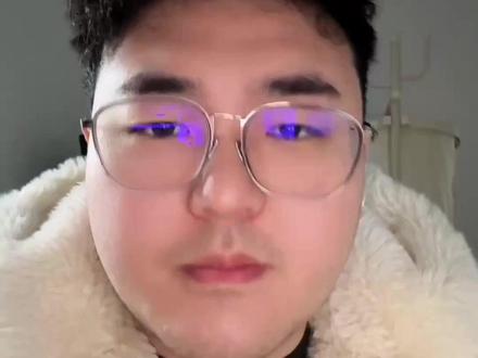 我拆了Deerflow,劝你别无脑跟风!新手根本玩不转 我亲自部署深度试用了字节开源的Deerflow框架,结论可能和全网宣传的不太一样。它并非“开箱即用”的超级AI员工,更像是需要技术底子的开发框架。如果你没有LangChain/LangGraph基础,可能会立刻劝退。你的体验如何?欢迎在评论区分享你的看法、吐槽或高级玩法!
#DeerFlow #Harness #AI #反常识 #字节跳动