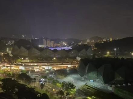 #谢霆锋 深圳大运中心试音彩排《潜龙勿用》