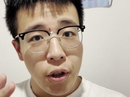 张雪峰和户晨风本质就是一类,网红。没有圣人。深度帮大家分析一下他们为什么攻击大专生?#户晨风 #张雪峰 #张雪峰老师 #大专生 #原相机liveplog