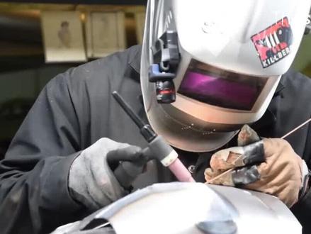 纯金属手工打造的反浩克装甲,历时一年半 #反浩克装甲