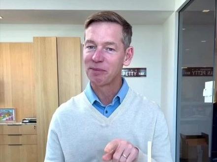 麦当劳CEO吃不下麦当劳 外网爆红 汉堡王秒跟 #麦当劳 #汉堡王