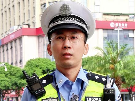 新的《福建省非机动车管理办法》将于2025年11月1日起正式施行,所有“骑手”们,新规已上线,请牢记安全驾驶!#连江