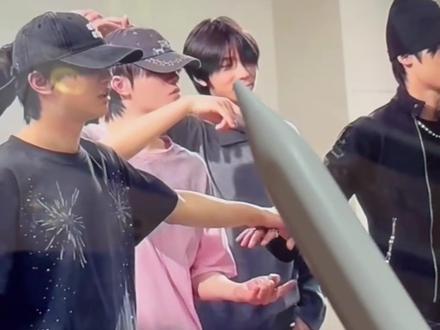 我喜欢这个2月13号
#纪录片 #新音 #杰丞 #美杜莎