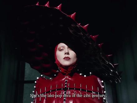 这个古怪的女孩,最终成了闪耀世界的巨星。#ladygaga #欧美音乐 #人物故事 #科切拉 #时尚