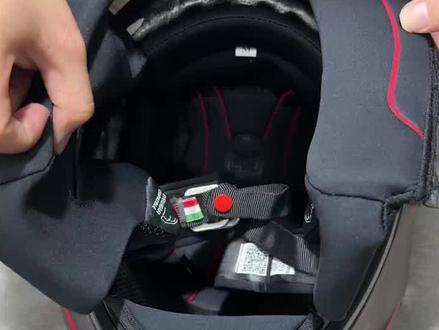 agv k1如何拆装内衬,教程安排过来了,手残党学起来 #agvk1如何#agv #摩托车头盔 #机车头盔 #安全骑行头盔必须戴