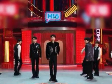 双十一疯狂好六夜
齐思钧吴泽林大锁爆改舞蹈
刀马刀马变为“都买都买”
何老师笑趴在地上#双十一 #吴泽林 #齐思钧 #大锁