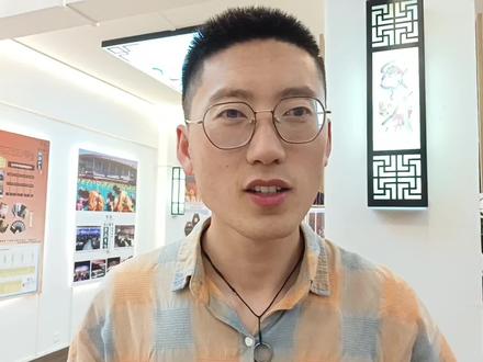 如果你不抽烟,你会想起来给身边的人发烟吗?@西瓜创作研究中心 #抽烟有害健康 #交往方式 #短视频