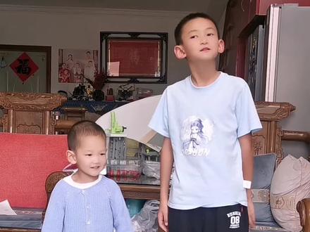 《指令游戏》亲子游戏#专注力训练游戏6-12岁 #感统游戏 #亲子游戏 #抖音二创激励计划 #正确育儿 @DOU+上热门