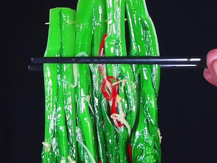 在家大鱼大肉吃腻了,那你学会这个菜心做法,好吃不油腻简单又美味#白灼菜心 #白灼生菜 #抖音美食创作人 #夏夜这么吃才能不做饿梦@DOU+小助手