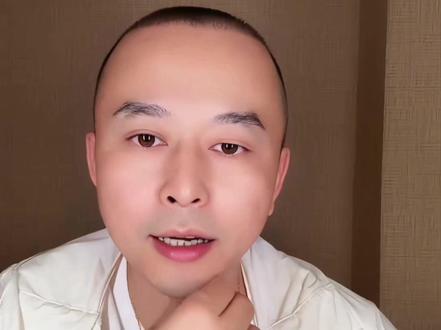 林思琪来成都参加老白活动,十七哥问思琪这次有粉丝见面会吗?
#林思琪 #十七💤 #介白 #介白岩茶 #老白不喝酒 @十七💤 ⁵⁰² @介白