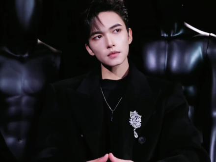 没有人会一直丢脸 除非你是诺亚
这波贪了,早知道这么好笑就留到春晚看了😔
@Noah☀︎
#喜悦w诺亚 #喜悦诺亚