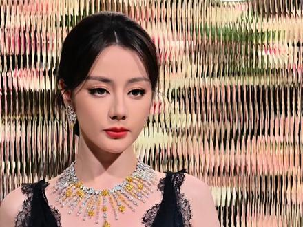 你们要的迪丽热巴来啦~ #迪丽热巴#周也#王玉雯 #刘雨昕