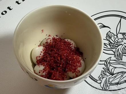 给外地朋友科普一下陕西汤圆的正确吃法#请我的好朋友吃油泼辣子汤圆 #元宵节快乐 #汤圆新吃法 #冰峰汤圆 #汤圆的神仙吃法