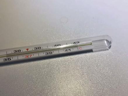 发烧39.6°C就能自愈?荒唐至极!#疫情全知道 #辟谣