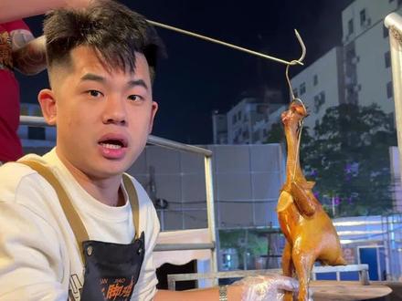 你们家的烧鸡到底有没有用肉宝王?阿翔给你们掰扯掰扯 #在广州做烧鸡的阿翔 #三脚鸡非遗烧鸡 #荔枝柴烧鸡 #广州