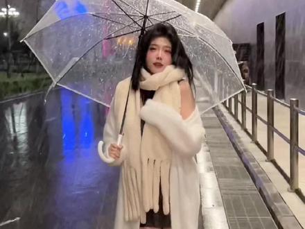 接下来就是国庆 圣诞 烟火 下雪 新年 还有我们