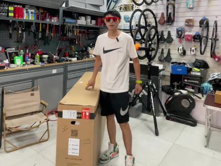 等了三个月的坎普ace5000+终于到货了,490黄金尺码,碳架 碳叉 碳坐管,一体把 105大套,手慢拍大腿8499你值得拥有。#公路车 #单车推荐 #眉山骑迹单车俱乐部 #眉山喜德盛自行车专卖店 #眉山瑞豹运动自行车专卖店
