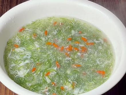 油腻吃多,胃口不好?还不赶紧来一份干贝海藻羹,清爽解腻,家中常备😁#美食教程 #美食分享 #海藻干贝羹 @抖音小助手