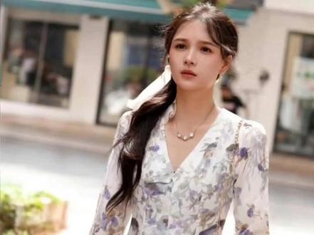 女演员与助理冲突事件曝光:短#娱乐新闻