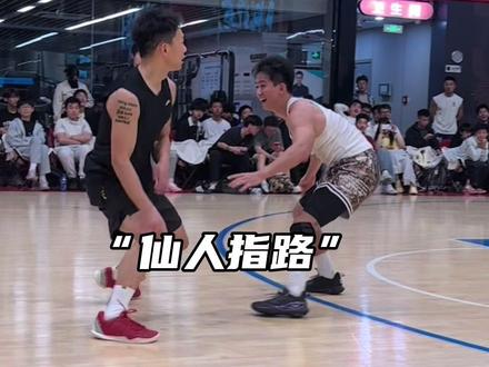 “周锐这38岁腰腹力量还是这么变态吗?”#王师傅周锐vs贝利亚刘智杰#passion球局#抖音百分大战