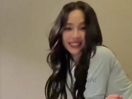 刘知珉之前用烟头烫过我屁股#柳智敏 #karina #女神