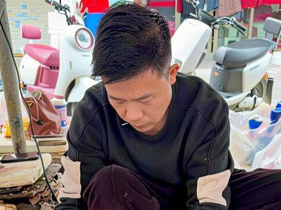 鲫鱼也能做无骨?什么样的方法一根刺都没有 #记录真实生活 #杀鱼技术 #鲫鱼 #刀工