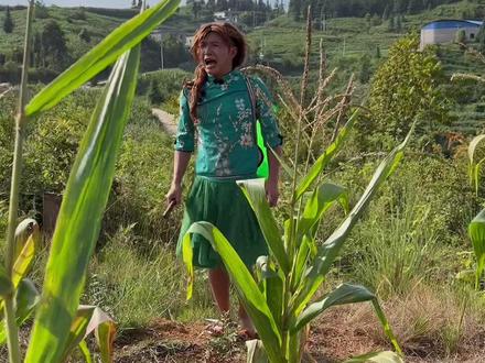 你们村里面有没有这样的人?#农村搞笑段子 @斑鸠哥【万泽兄】