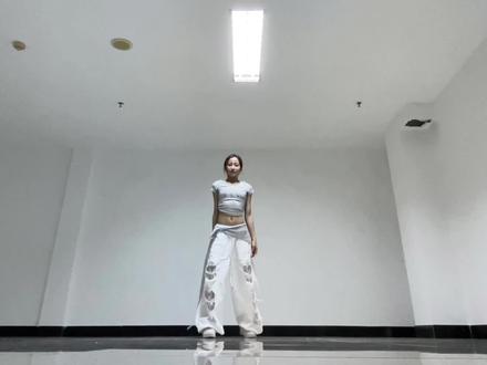 编的太好看了!wow太喜欢了 #blakejohnwood编舞#party4u#jazzfunk #抖音潮流舞蹈地图#cbxlab街舞女孩