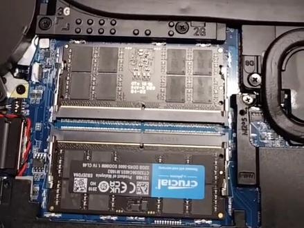 机械师曙光16S拆机加内存硬盘