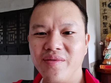 三亚市大小洞天风景区南海龙王别院,龙王共有九子,我们来分别看是哪九子,长子囚牛,三子嘲风,五子狻猊,七子螭吻,次子睚眦,四子蒲牢,六子狴犴,九子负屃,少了一子,少了哪一子?欢迎大家在评论区留言,,#大小洞天景区 #南海龙王#龙王九子