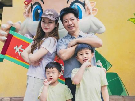 请注意!广州长隆高温黄色预警来了 好消息是一直到28号,广州基本都能维持一个晴好的天气。坏消息则是虽然晴好,但每天的体感温度基本维持在38度左右。怕热的朋友们选择出行时机要慎用了。
#广州长隆跟拍 #广州长隆 #长隆野生动物园 #广州长隆野生动物世界 #广州长隆摄影师老陈