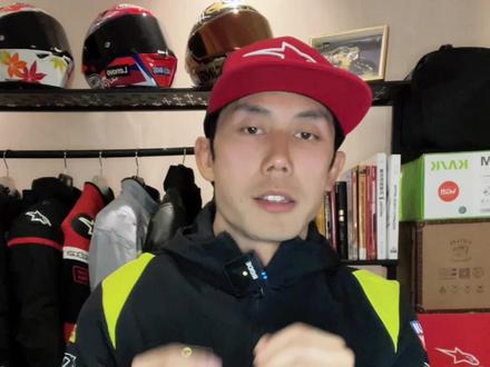 大排量摩托车就一定比小排量更危险吗? 我一直都不认同这个观点#张雪 #张雪摩托 #820RR